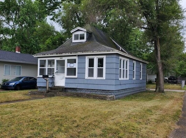 1061 E Forest Avenue, Muskegon, MI 49442