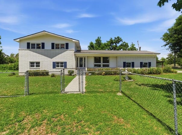 27 Park Lane, Hazlehurst, GA 31539