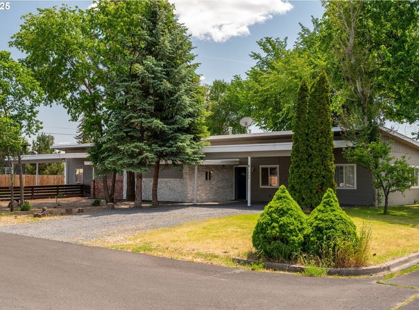 1732 SW NEWBERRY AVE, Redmond, OR 97756