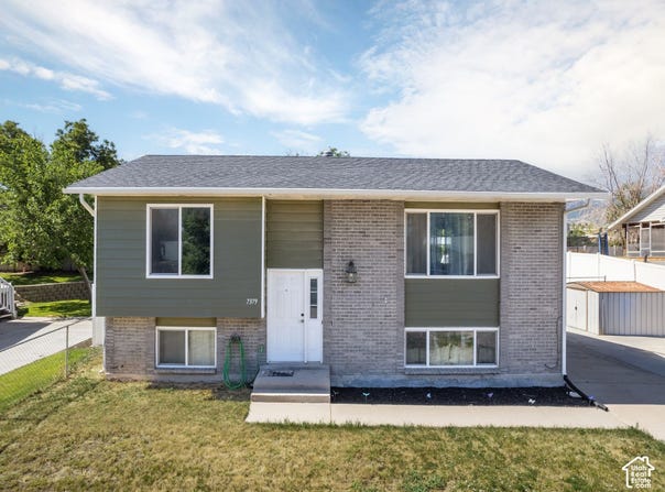 7379 W WESTPARK Ave S, Magna, UT 84044