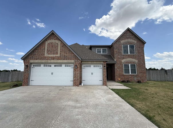 4424 Reed Ct, Woodward, OK 73801-1011