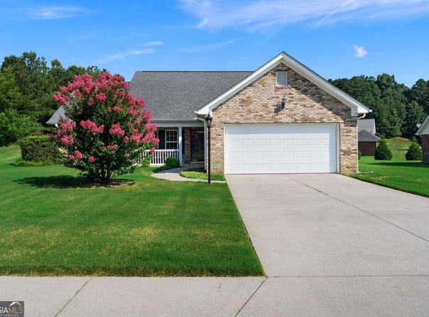 303 Hillside, Calhoun, GA 30701