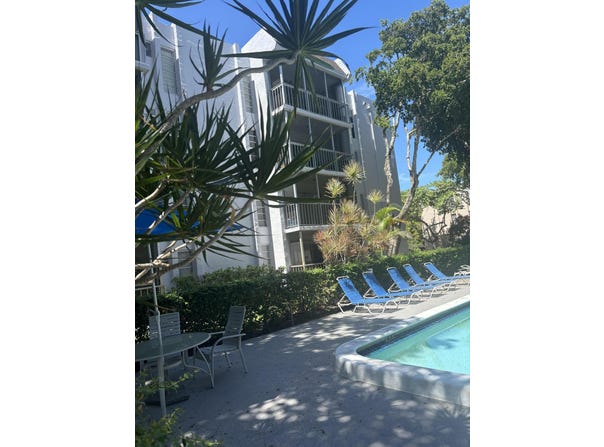 483 N Pine Island Road N, Plantation, FL 33324