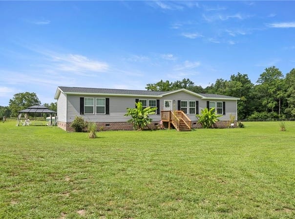 10026 Mill Swamp Road, Smithfield, VA 23430