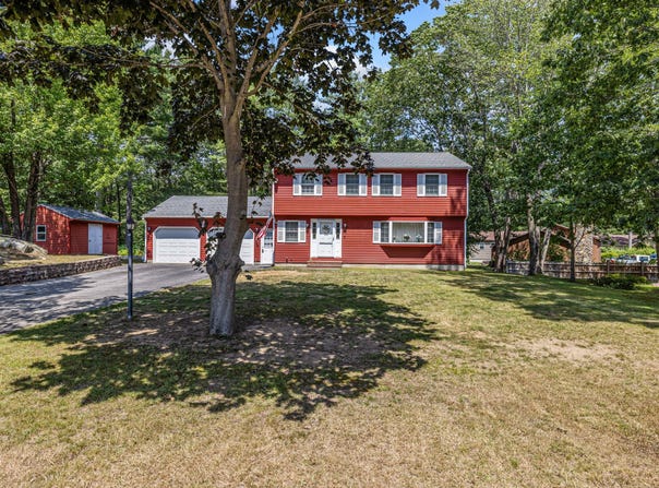 11 Waco Drive, Biddeford, ME 04005