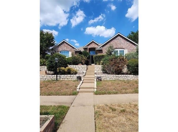3523 Oak Bend Drive, Arlington, TX 76016