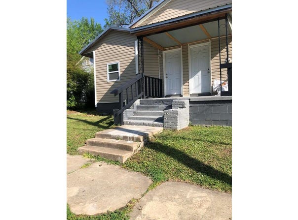 607 E Newton, Dothan, AL 36301