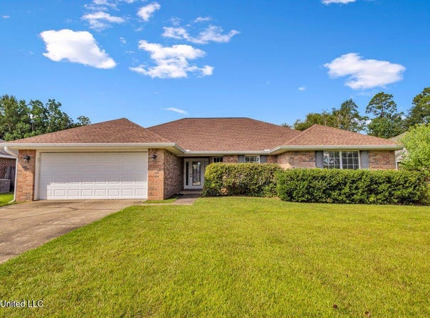 3506 Farrington Court, Ocean Springs, MS 39564