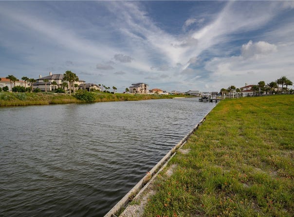 26 LA BUENA VIDA Drive, Aransas Pass, TX 78336