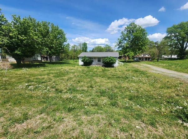 76 BOYDS LANDING RD, CADIZ, KY 42211