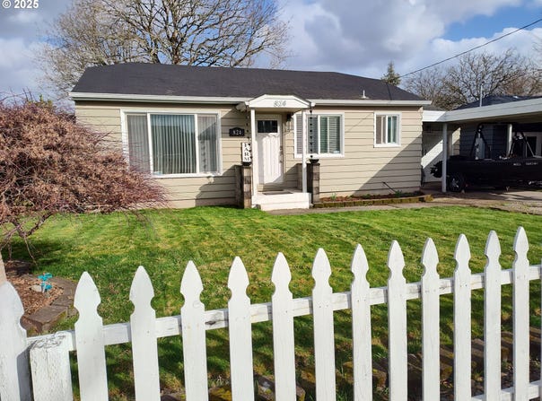 824 NE MACY ST, McMinnville, OR 97128