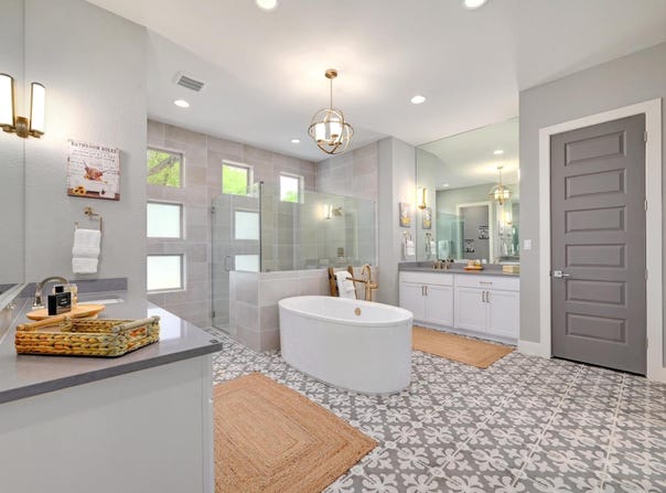 125 Reataway DR, Dripping Springs, TX 78620