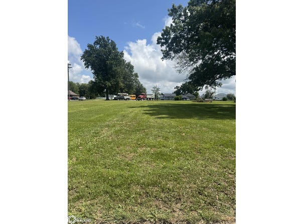 1705 S 19Th Street, Centerville, IA 52544