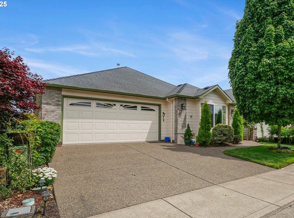 724 SE ST ANDREWS LN, Dallas, OR 97338