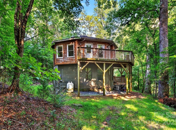 83 Cascades Parkway, Nebo, NC 28761