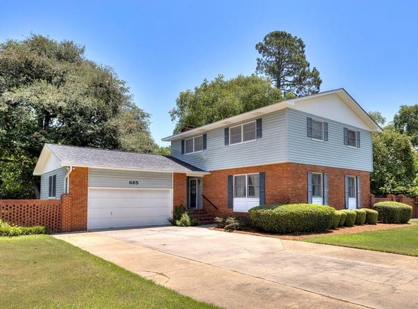 685 RED BUD CIR, Sumter, SC 29150