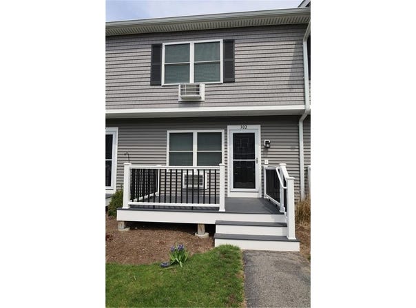 200 Post Road, Warwick, RI 02888