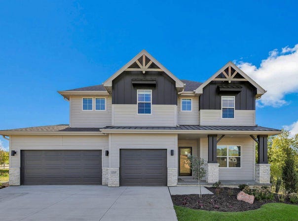 1896 HEMLOCK Street, COUNCIL BLUFFS, IA 51503