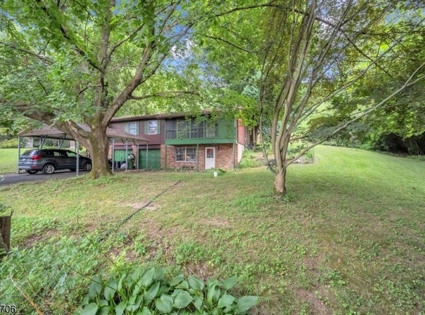 400 County Road 519, White Twp., NJ 07823-2750