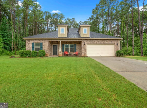 1002 Yorkshire, Griffin, GA 30223
