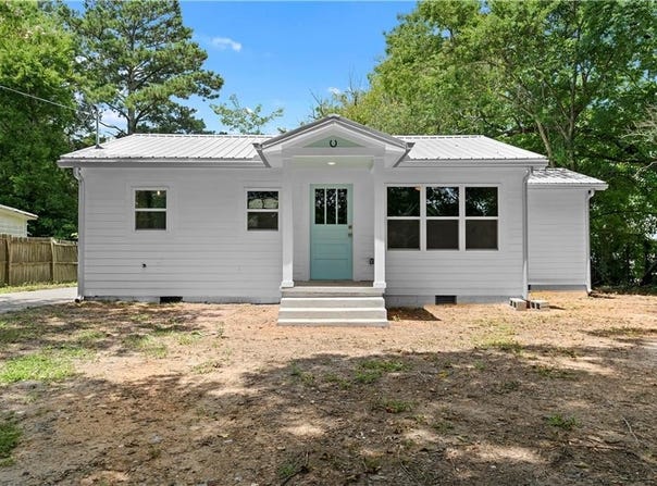 5233 Groovers Landing Road SE, Acworth, GA 30101