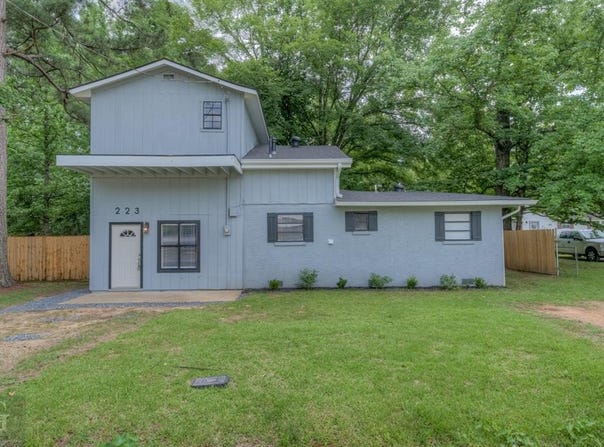 223 W Mckinley Avenue, Haughton, LA 71037