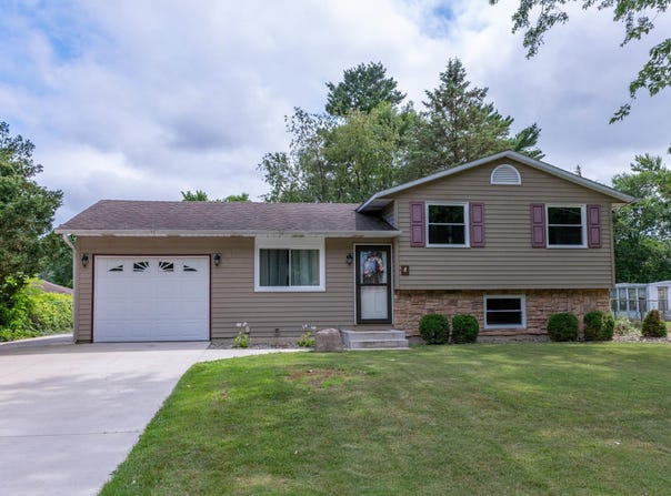 3427 Grady Boulevard, Elkhart, IN 46516