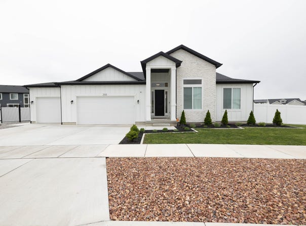 293 N PHEASANT Dr, Mapleton, UT 84664