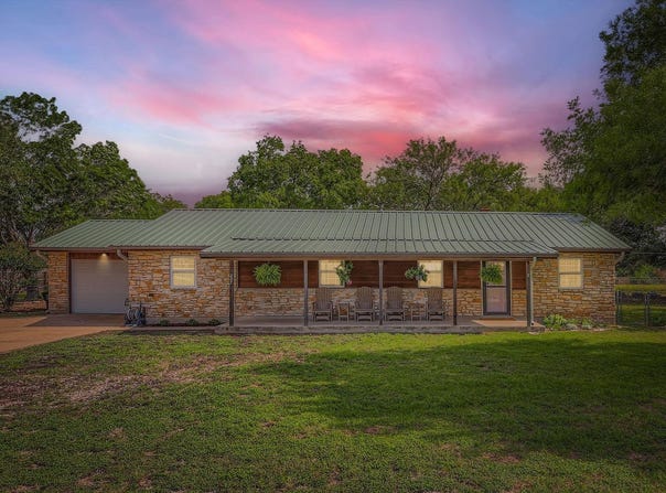227 Crest Circle DR, San Marcos, TX 78666
