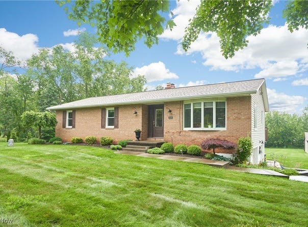 3145 Franks Road, Clinton, OH 44216