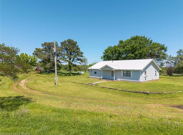 469517  E 1060  RD, Muldrow, OK 74948
