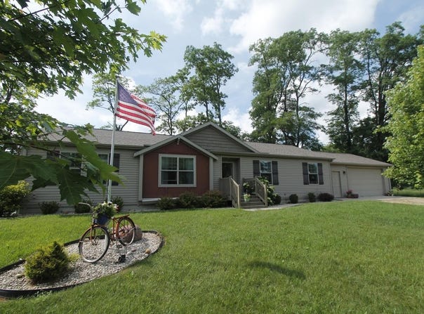 N5733 County Road Y, Montello, WI 53949-0000
