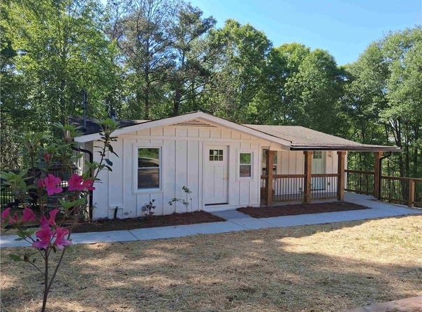 816 Stewart Street, Carrollton, GA 30117