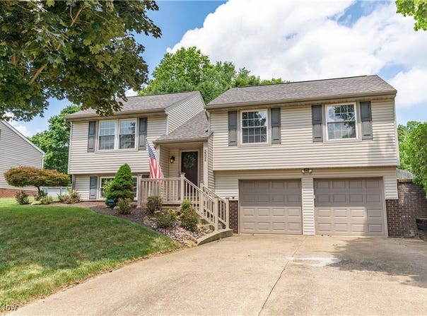 3526 Banyan Street NW, Massillon, OH 44646