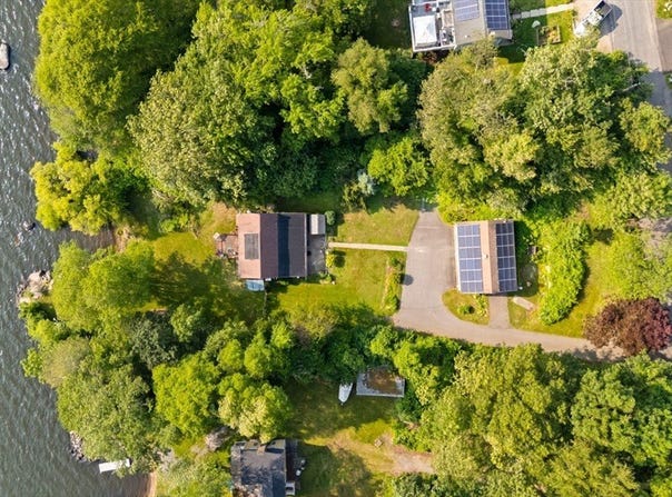 165 Plymouth Blvd, Westport, MA 02790