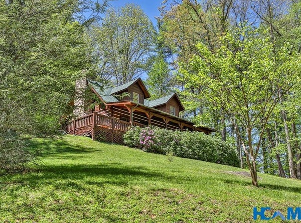 187 Papaw Lane, Glenville, NC 28736