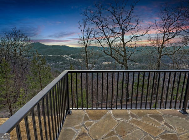 416 Winding View, Clayton, GA 30525