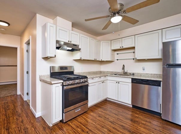 3652 North Main St, Fall River, MA 02720