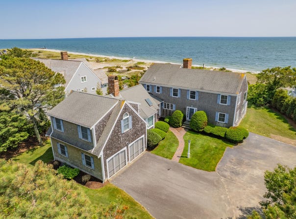 7 Dunes Road, Harwich Port, MA 02646