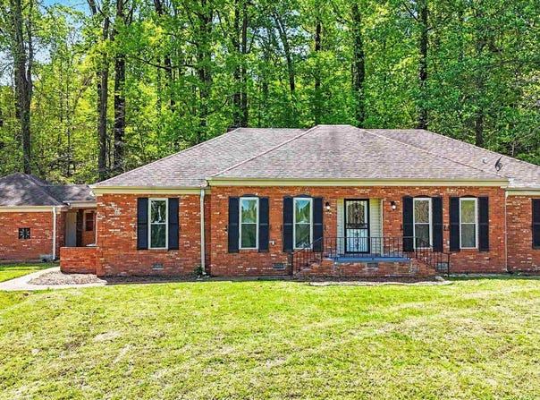 1209 Yorkshire, Helena, AR 72342