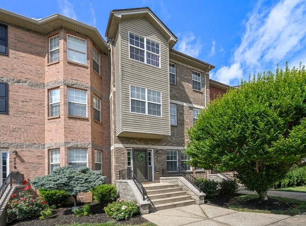 481 Walnut St, Lawrenceburg, IN 47025