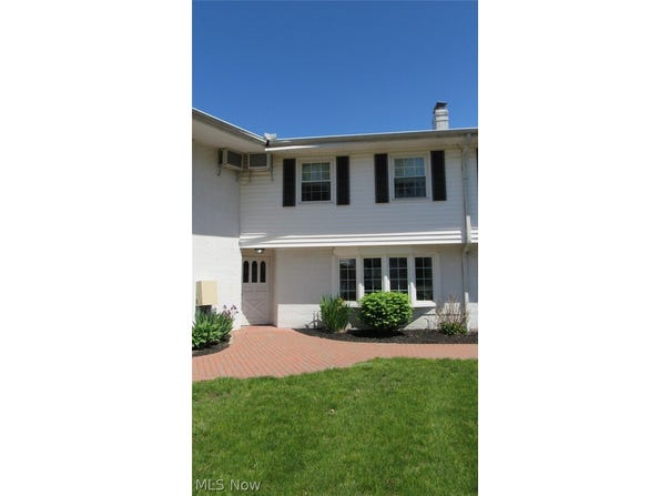 7 MEADOWLAWN DRIVE 19, MENTOR, OH 44060