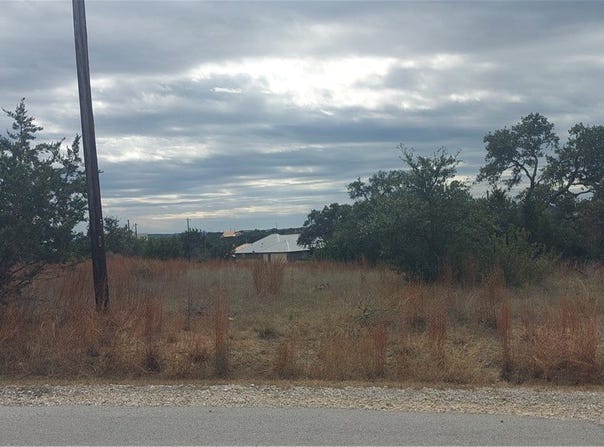 106 Jacob Dearing lot: 800, Blanco, TX 78606