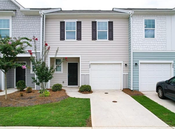 202 Fenchurch Way, Cartersville, GA 30120
