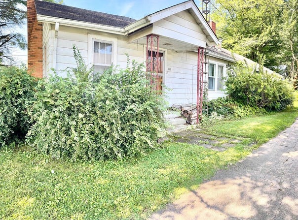 862 S Gardner st, Scottsburg, IN 47170