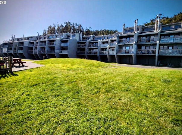 94304 WEDDERBURN Loop, GoldBeach, OR 97444