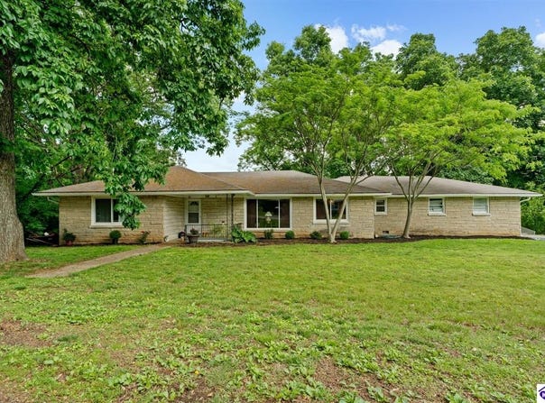 607 Edgemont Road, Irvington, KY 40146