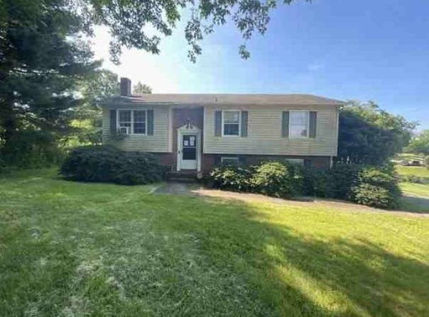 101 Hemlock CT, King, NC 27021