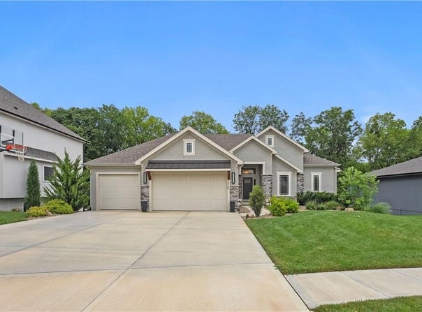12735 N Larkspur Lane, Platte City, MO 64079