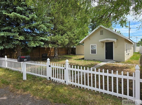 740 NE Main Street, Blackfoot, ID 83221